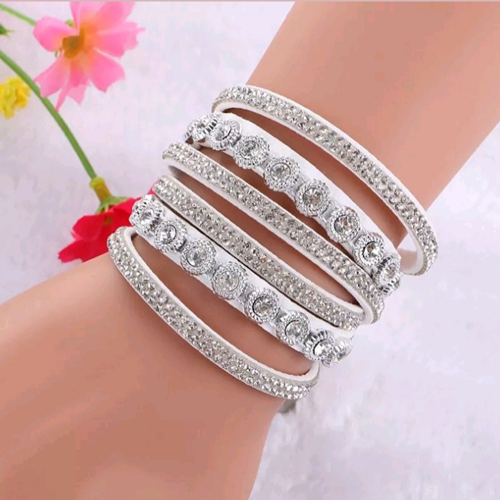 BLING-BLING LEATHER WRAP BRACELET